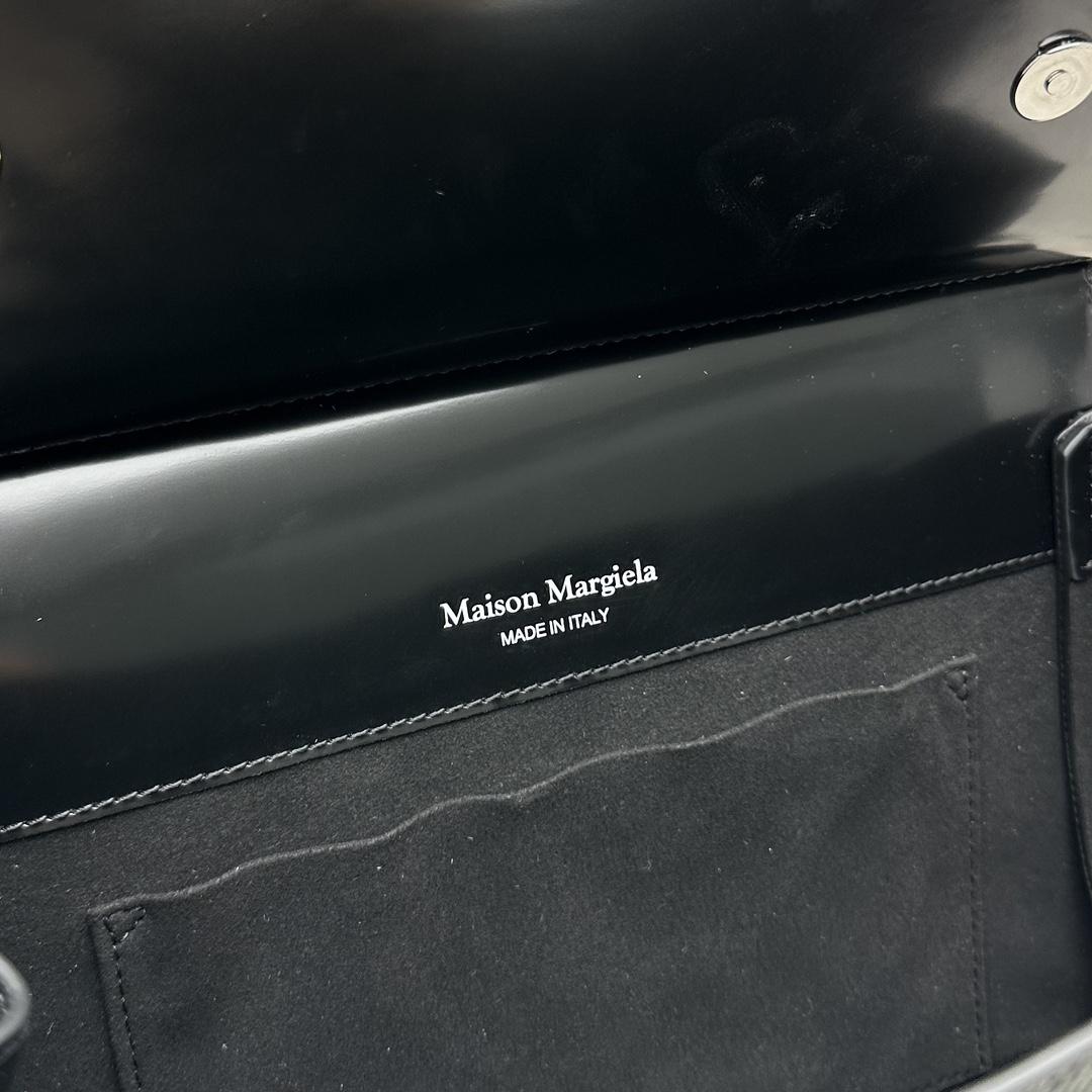 Maison Margiela Small Grained Leather Tote Bag (26x 19x 8cm) - PerfectKickZ