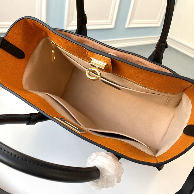 Louis Vuitton On My Side MM Tote Bag (30.5-24.5-14cm)   M53823 - PerfectKickZ