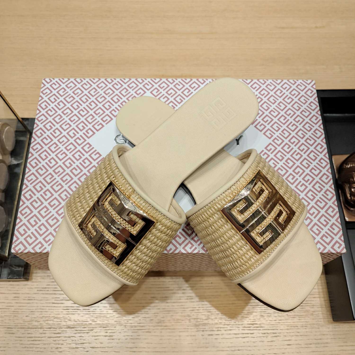 Givenchy 4G Flat Mules In Raffia - PerfectKickZ
