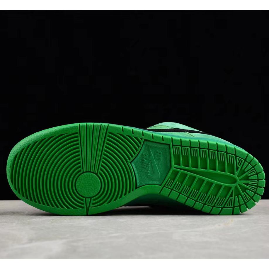 Nike SB Dunk Low Sneakers     FZ8320-400 - PerfectKickZ