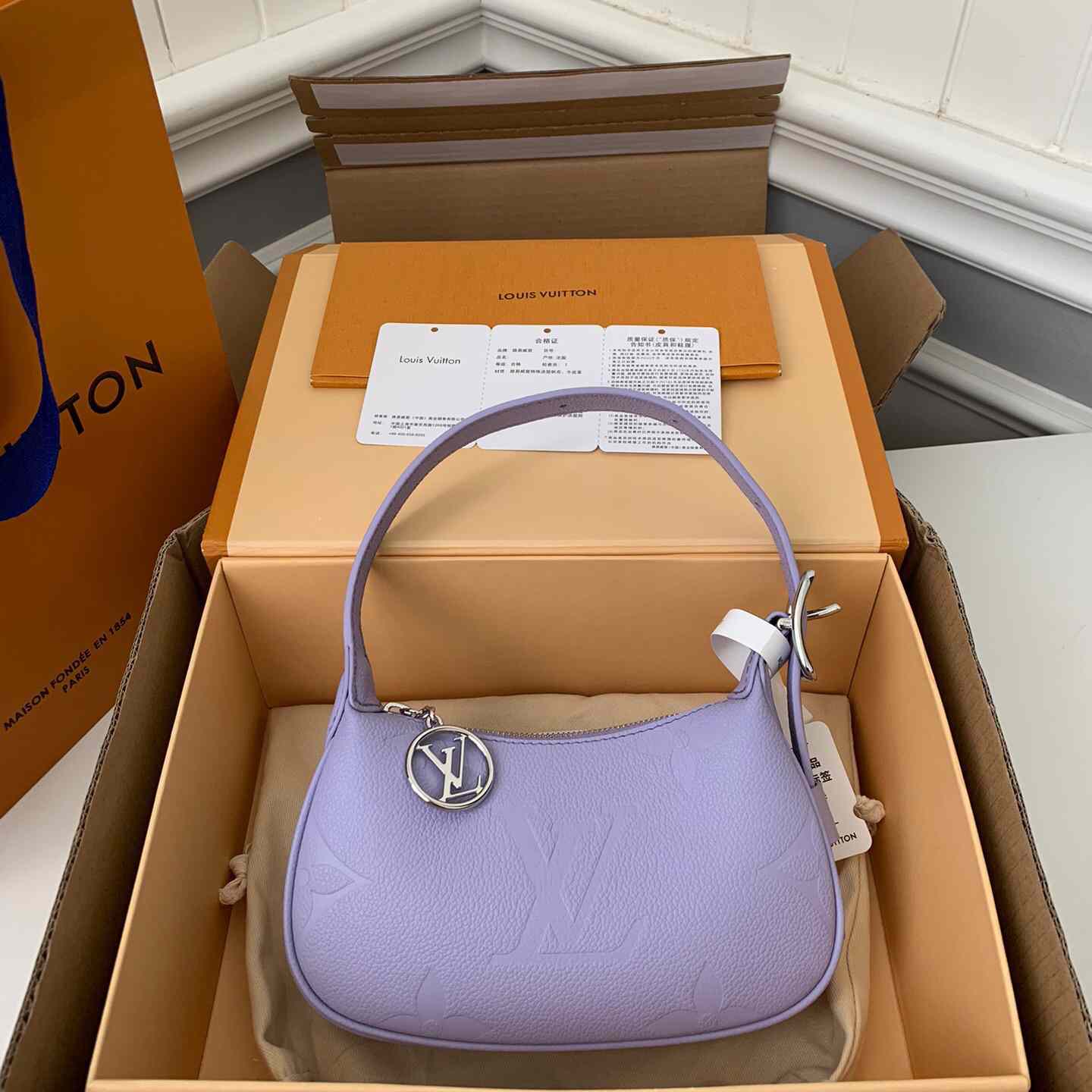 Louis Vuitton Mini Moon Monogram Empreinte (20.5*11*5cm)     M82426 - PerfectKickZ