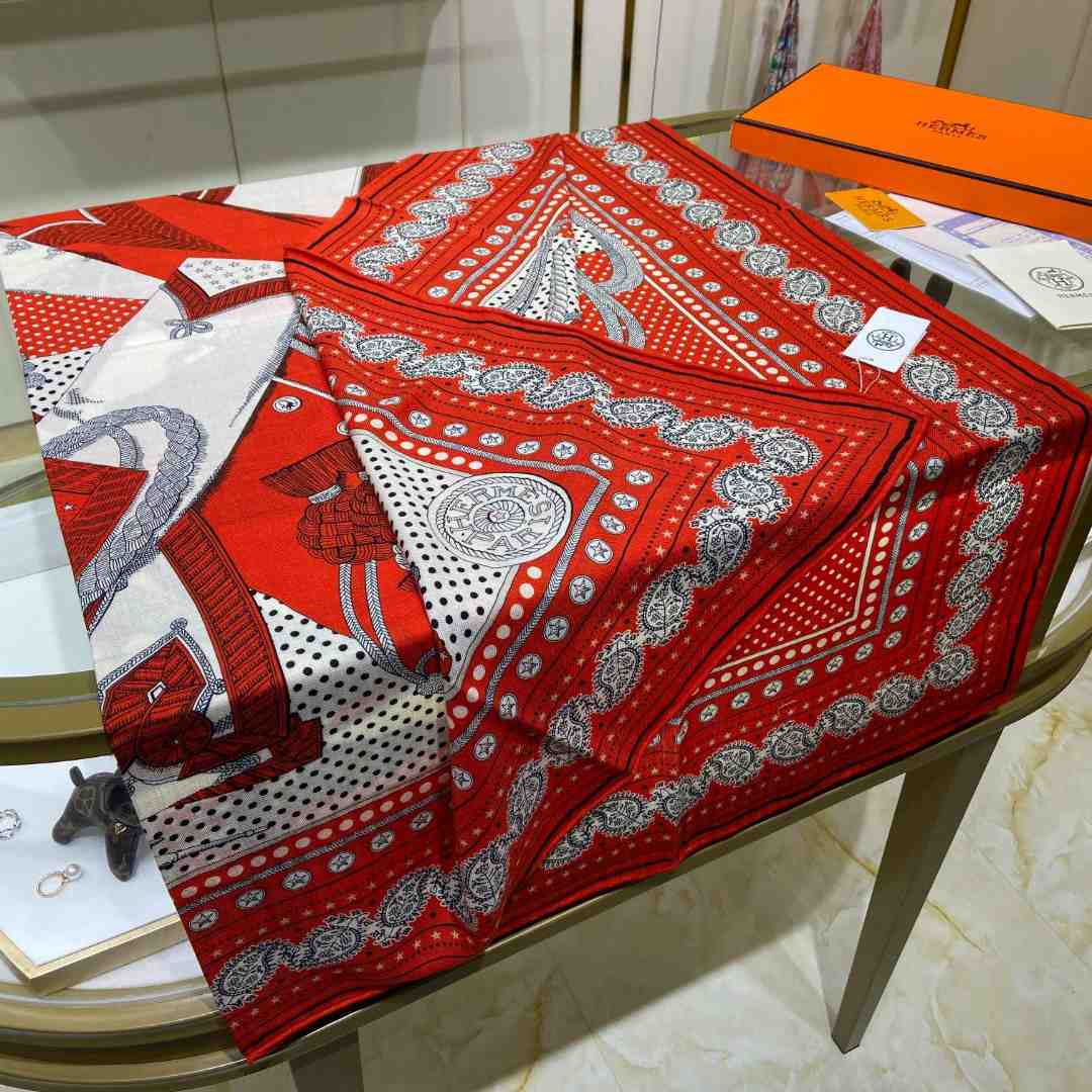 Hermes Zouaves et Dragons Bandana Shawl 140 - PerfectKickZ