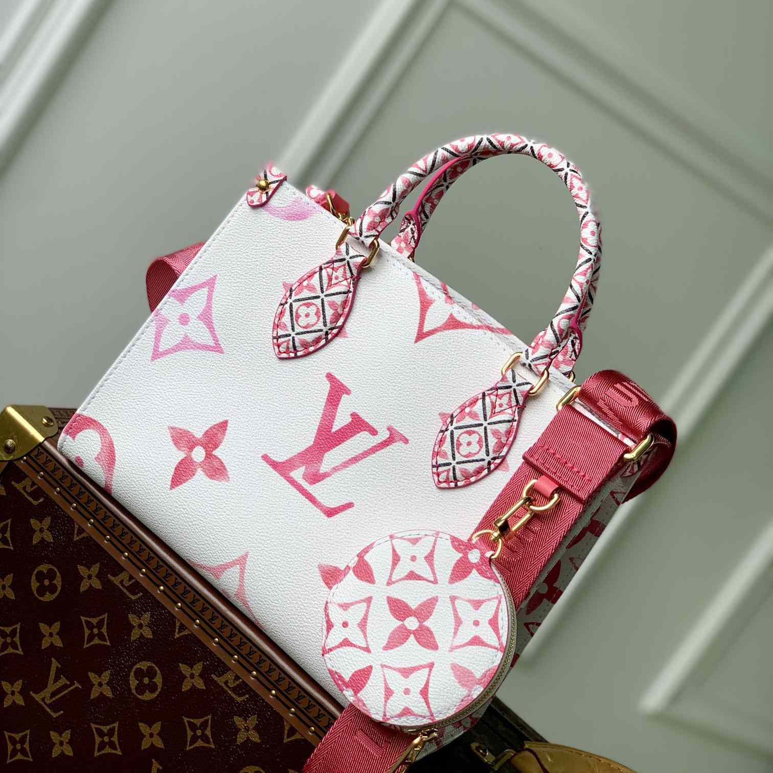 Louis Vuitton OnTheGo PM   M22976 - PerfectKickZ