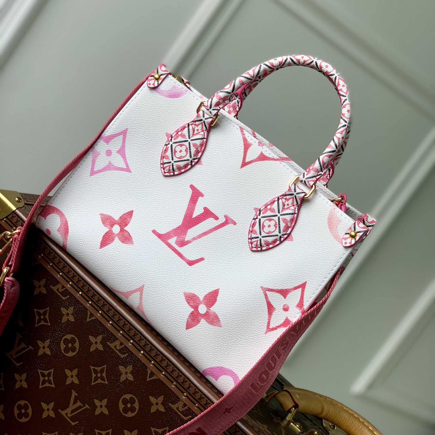 Louis Vuitton OnTheGo PM   M22976 - 