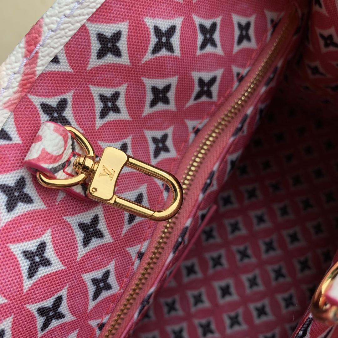 Louis Vuitton OnTheGo PM   M22976 - 