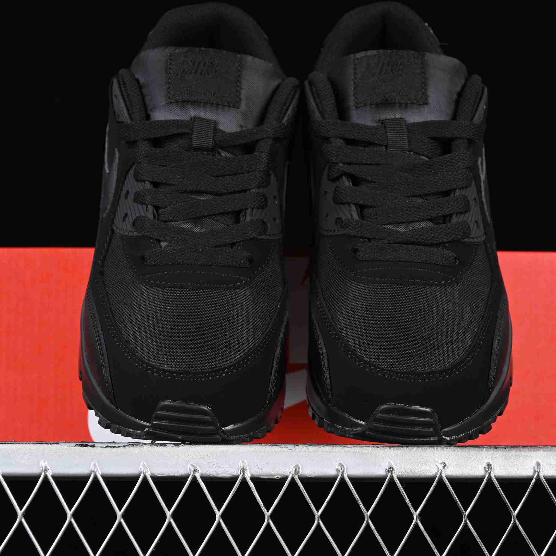 Nike Air Max 90 Sneakers     537384-090 - PerfectKickZ