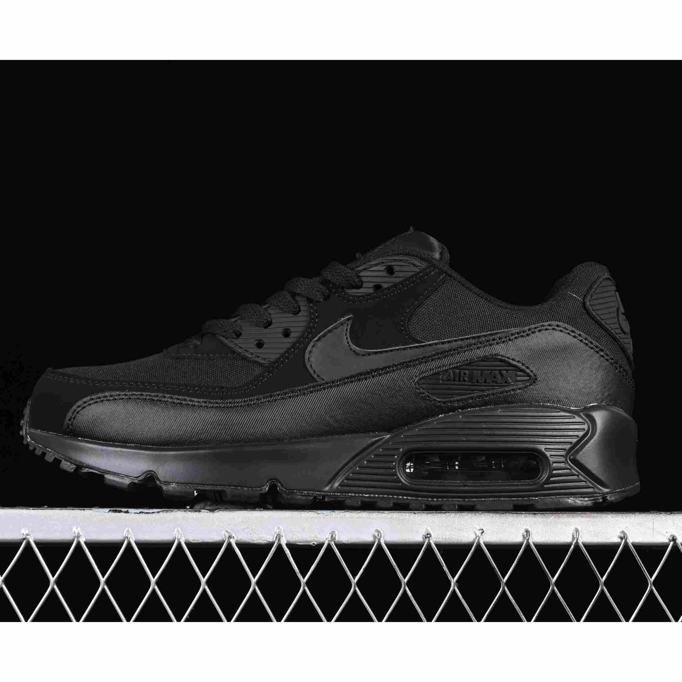 Nike Air Max 90 Sneakers     537384-090 - PerfectKickZ