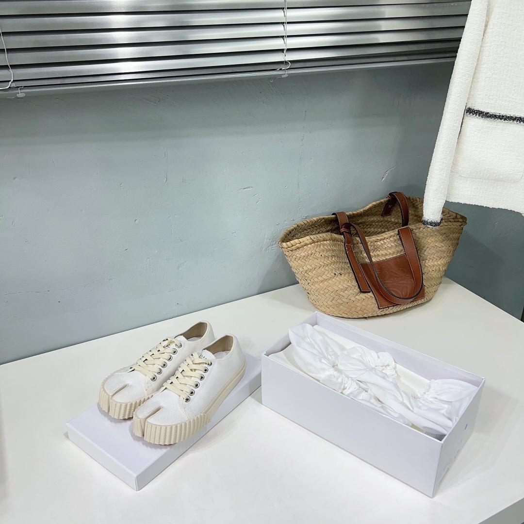 Maison Margiela Tabi Leather Sneakers - PerfectKickZ