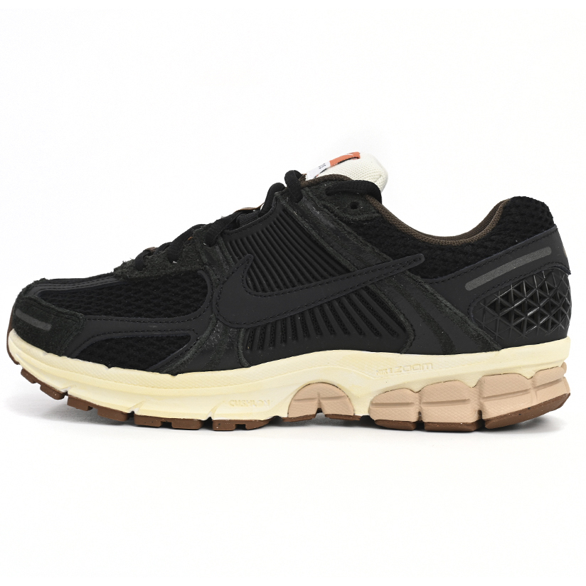 NikeAir Zoom Vomero 5 Pure Black Sneaker    FD0533-010  - 