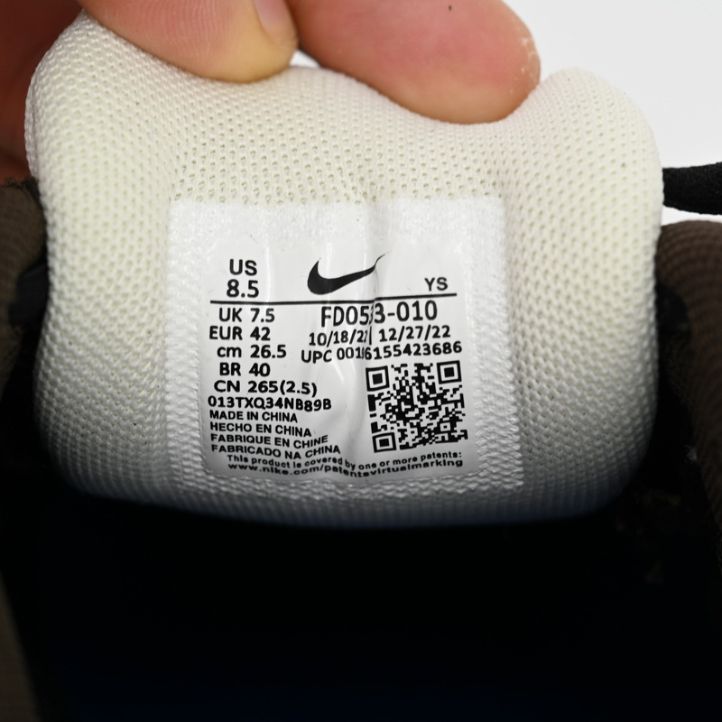 NikeAir Zoom Vomero 5 Pure Black Sneaker    FD0533-010  - 