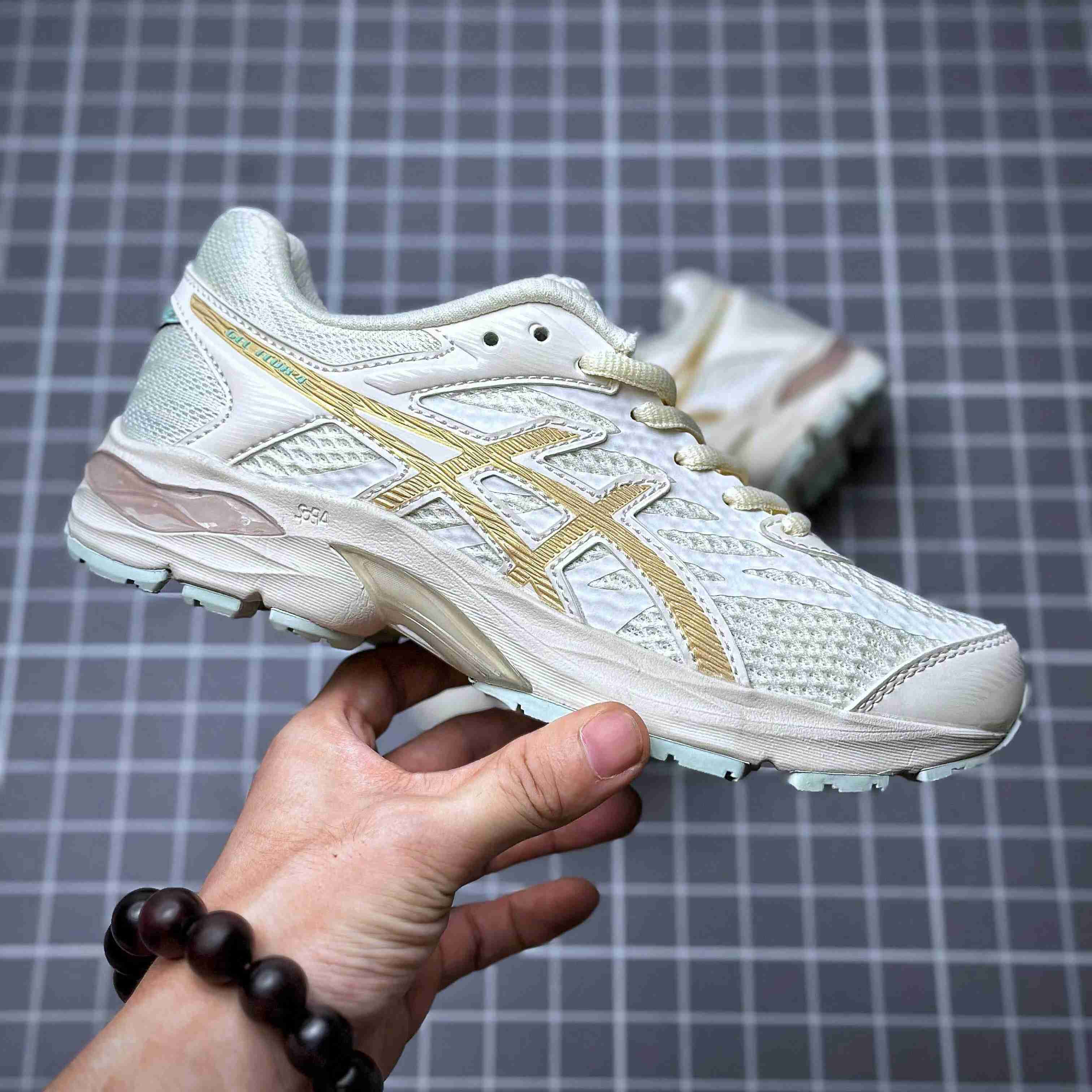 Asics Gel-Flux 4 Sneakers  - PerfectKickZ