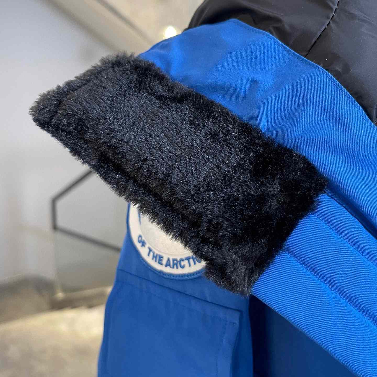 Canada Goose Expedition Hooded Jacket - PerfectKickZ