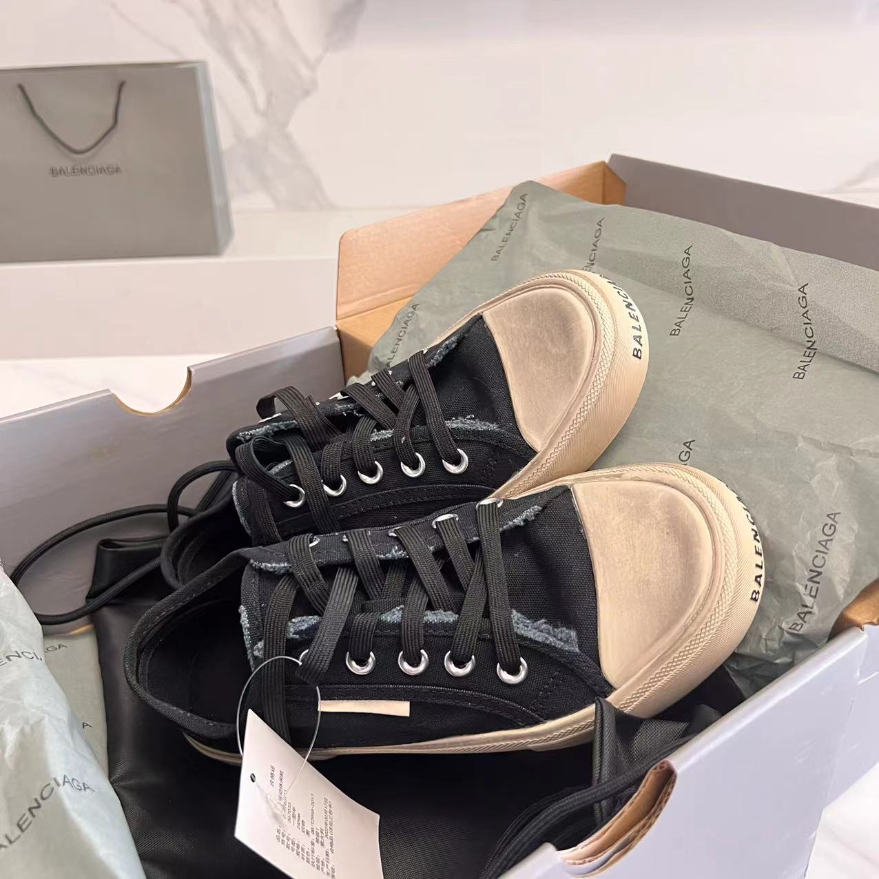 Balenciaga Paris Low Top Sneaker In Black  - PerfectKickZ