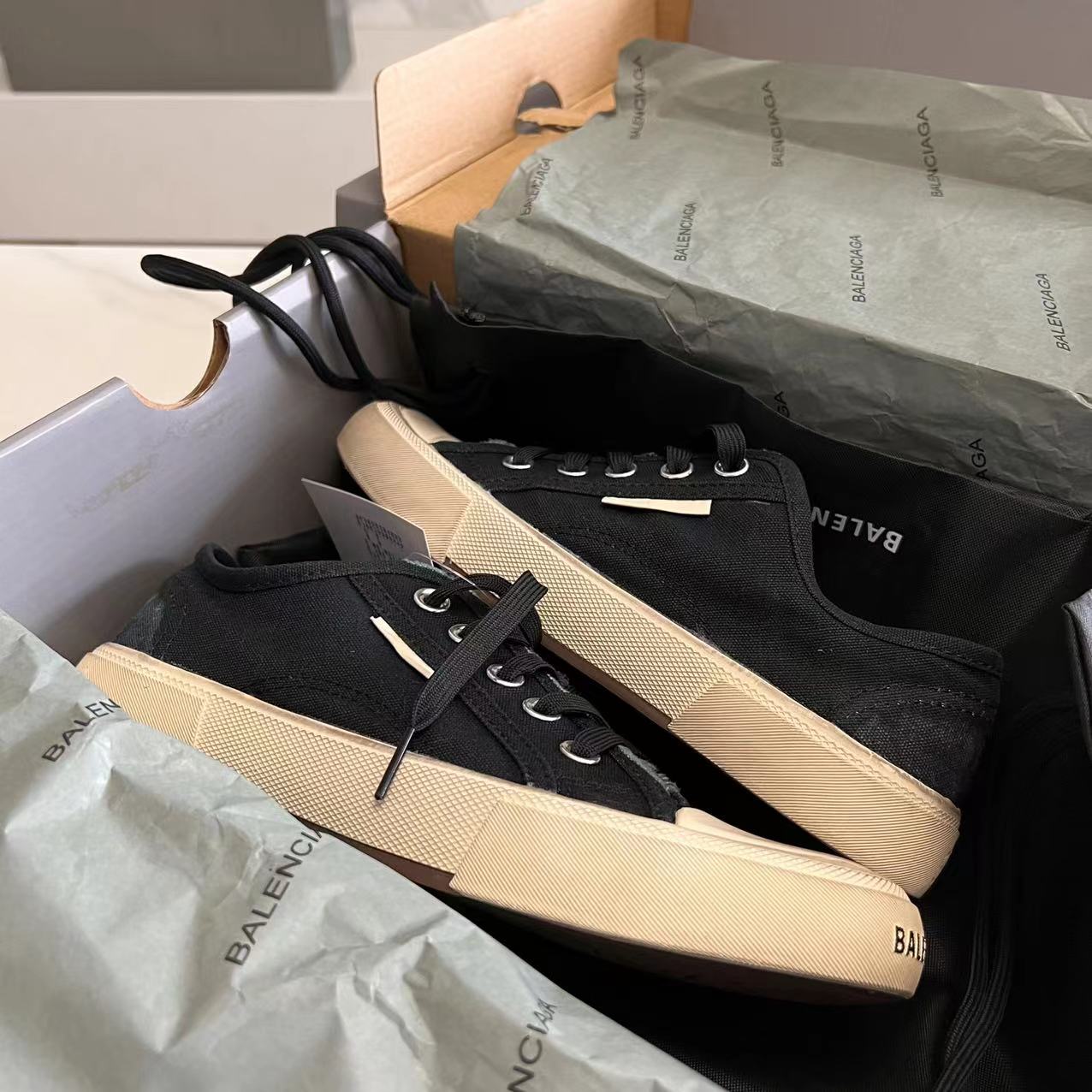 Balenciaga Paris Low Top Sneaker In Black  - PerfectKickZ