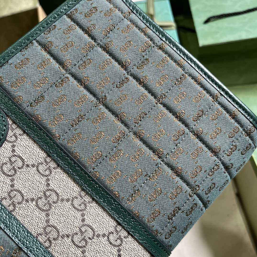 Gucci Mini GG Canvas Pouch (26-20-6cm) - PerfectKickZ