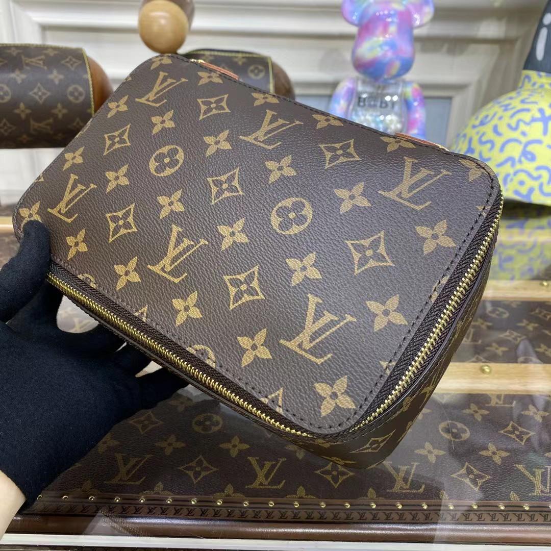 Louis Vuitton Packing Cube MM (22.4-18.5-14cm)  M43689 - PerfectKickZ
