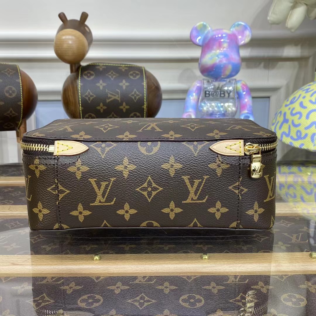 Louis Vuitton Packing Cube MM (22.4-18.5-14cm)  M43689 - PerfectKickZ