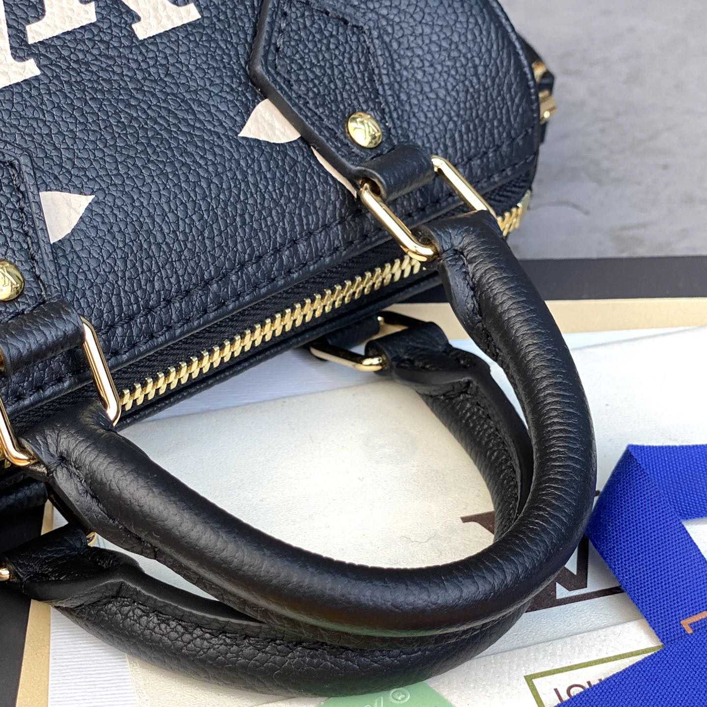 Louis Vuitton Nano Speedy (16-10-7.5cm)       M81456 - PerfectKickZ