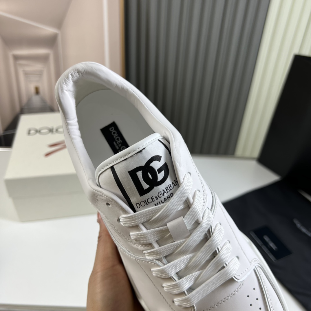 Dolce & Gabbana Calfskin nappa New Roma Sneakers - PerfectKickZ
