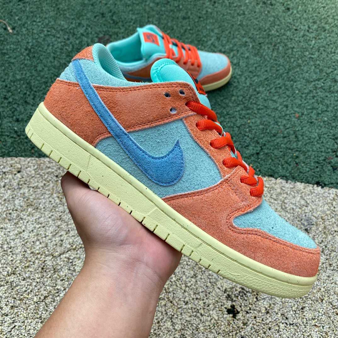Nike Dunk SB Low Noise Aqua Sneakers       DV5429-80 - 
