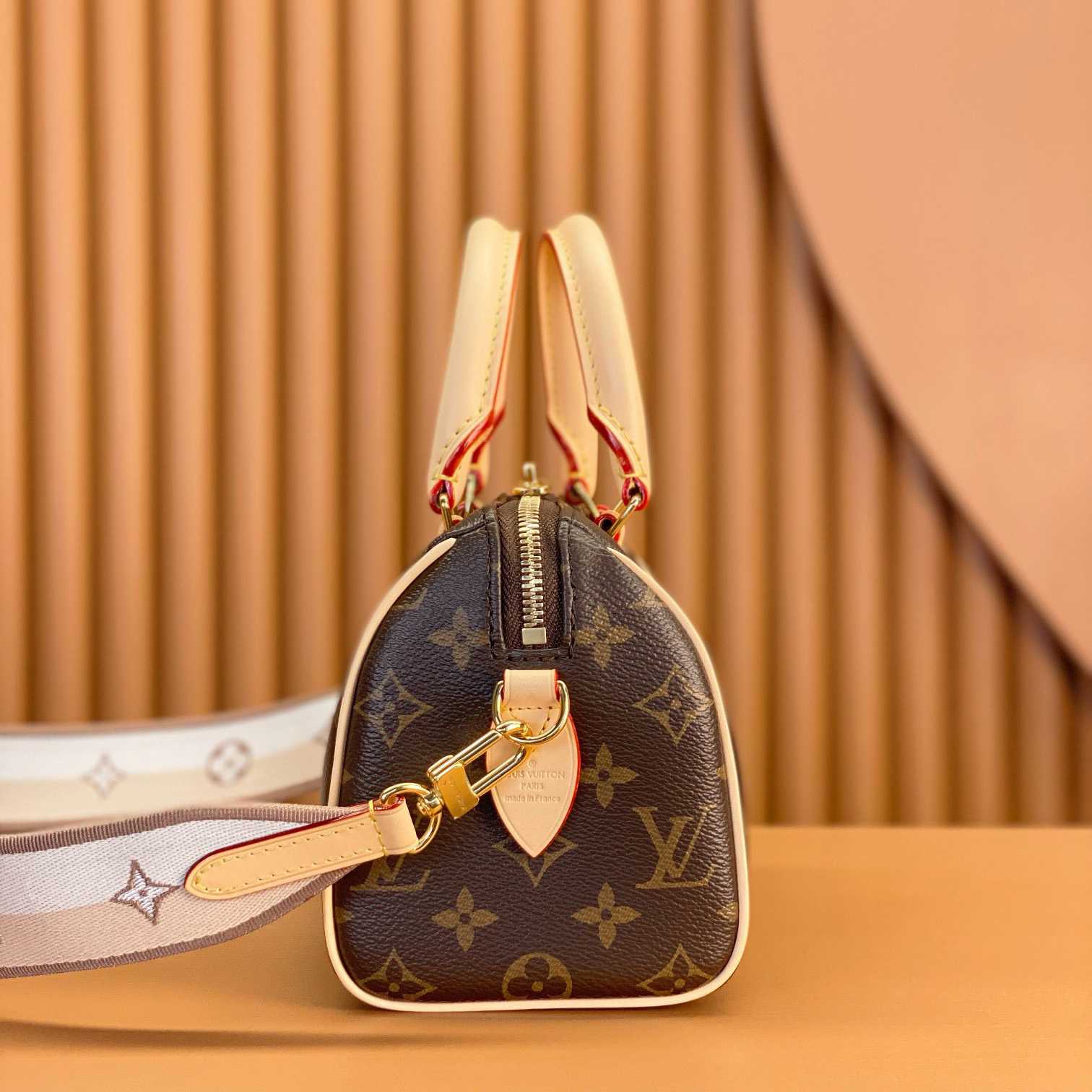 Louis Vuitton Speedy Bandoulière 20  (20.5 x 13.5 x 12cm)       M46222 - PerfectKickZ