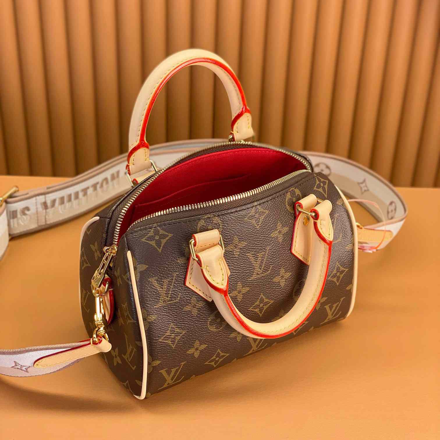 Louis Vuitton Speedy Bandoulière 20  (20.5 x 13.5 x 12cm)       M46222 - PerfectKickZ