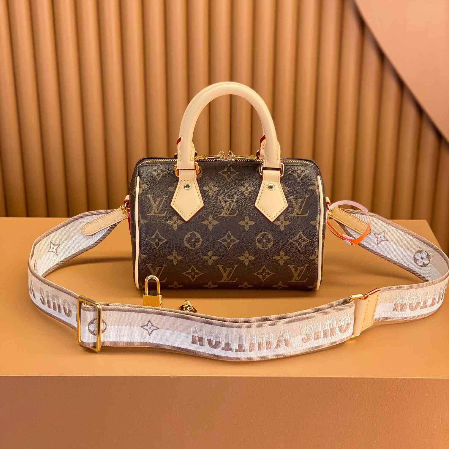 Louis Vuitton Speedy Bandoulière 20  (20.5 x 13.5 x 12cm)       M46222 - PerfectKickZ