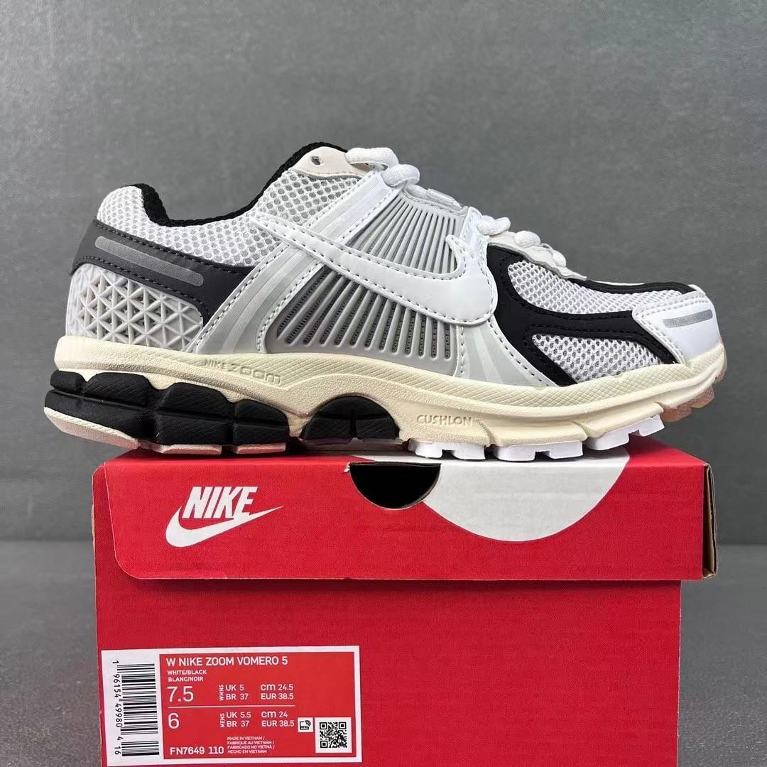 Nike Air Zoom Vomero 5 Sneaker     FN7649-110 - PerfectKickZ