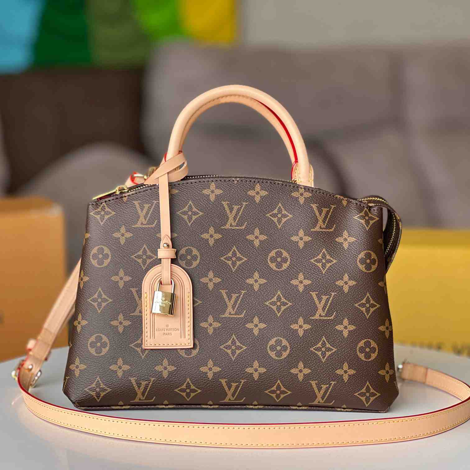 Louis Vuitton Petit Palais  (29x18x12.5CM)   M45900 - PerfectKickZ