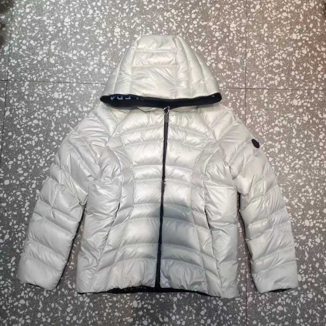 Moncler Narlay Short Down Jacket - PerfectKickZ