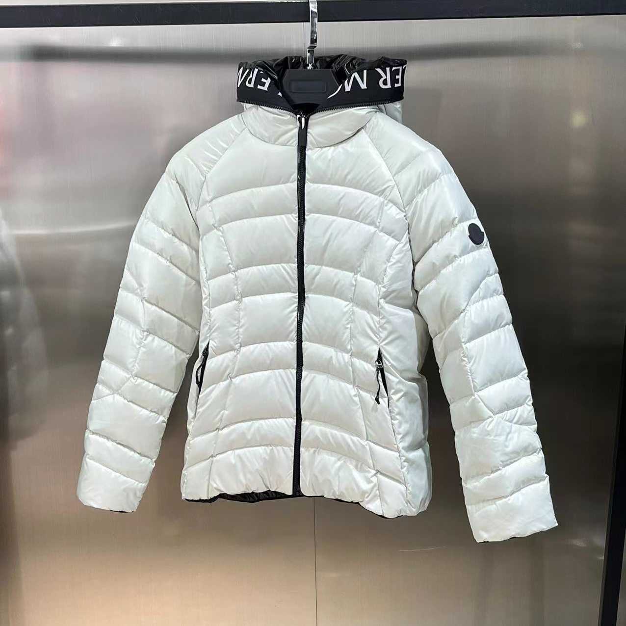 Moncler Narlay Short Down Jacket - PerfectKickZ
