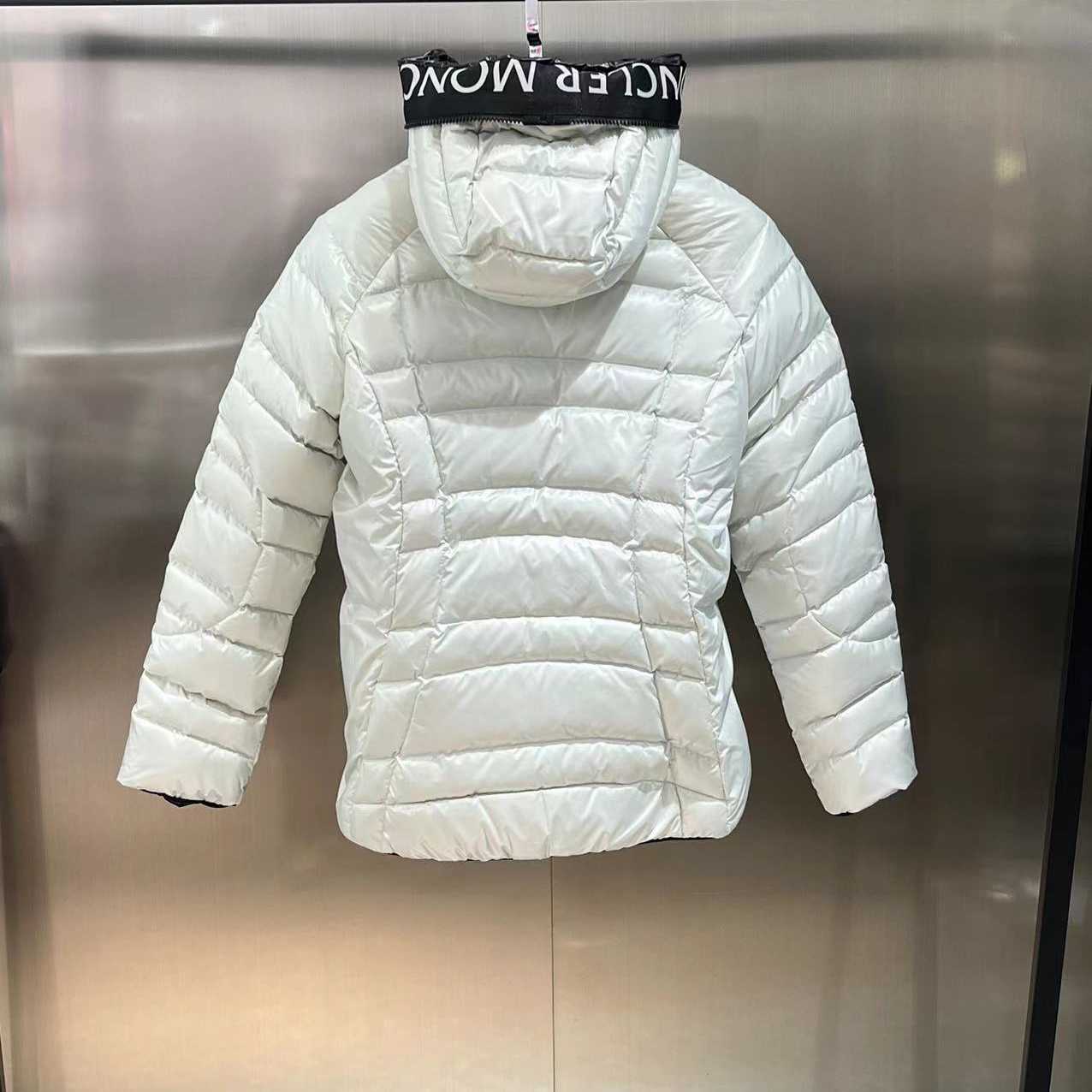 Moncler Narlay Short Down Jacket - PerfectKickZ