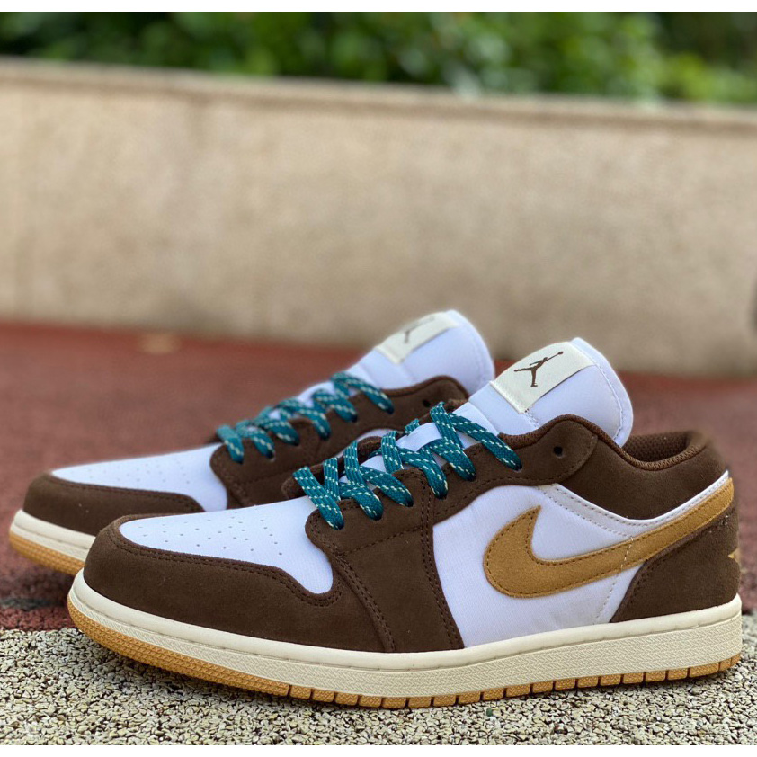 Air Jordan 1 Low Sneaker    FB2216-200 - PerfectKickZ
