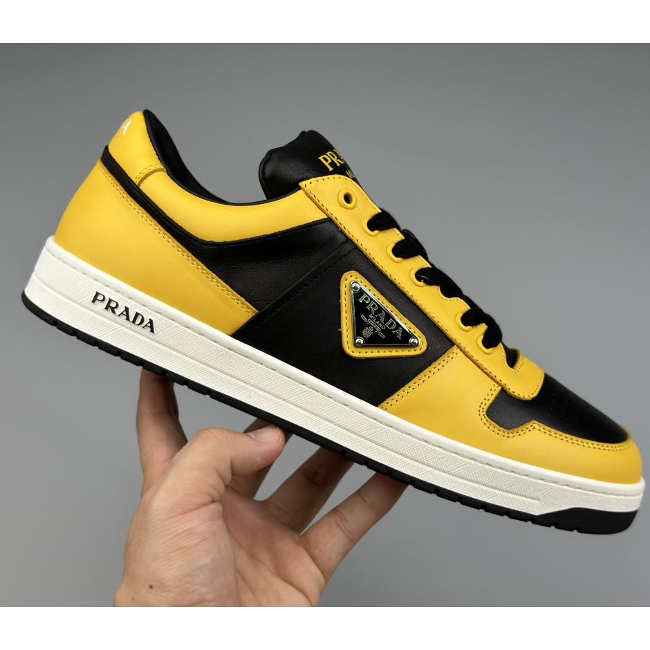 Prada Downtown Logo-plaque Leather Sneakers - 