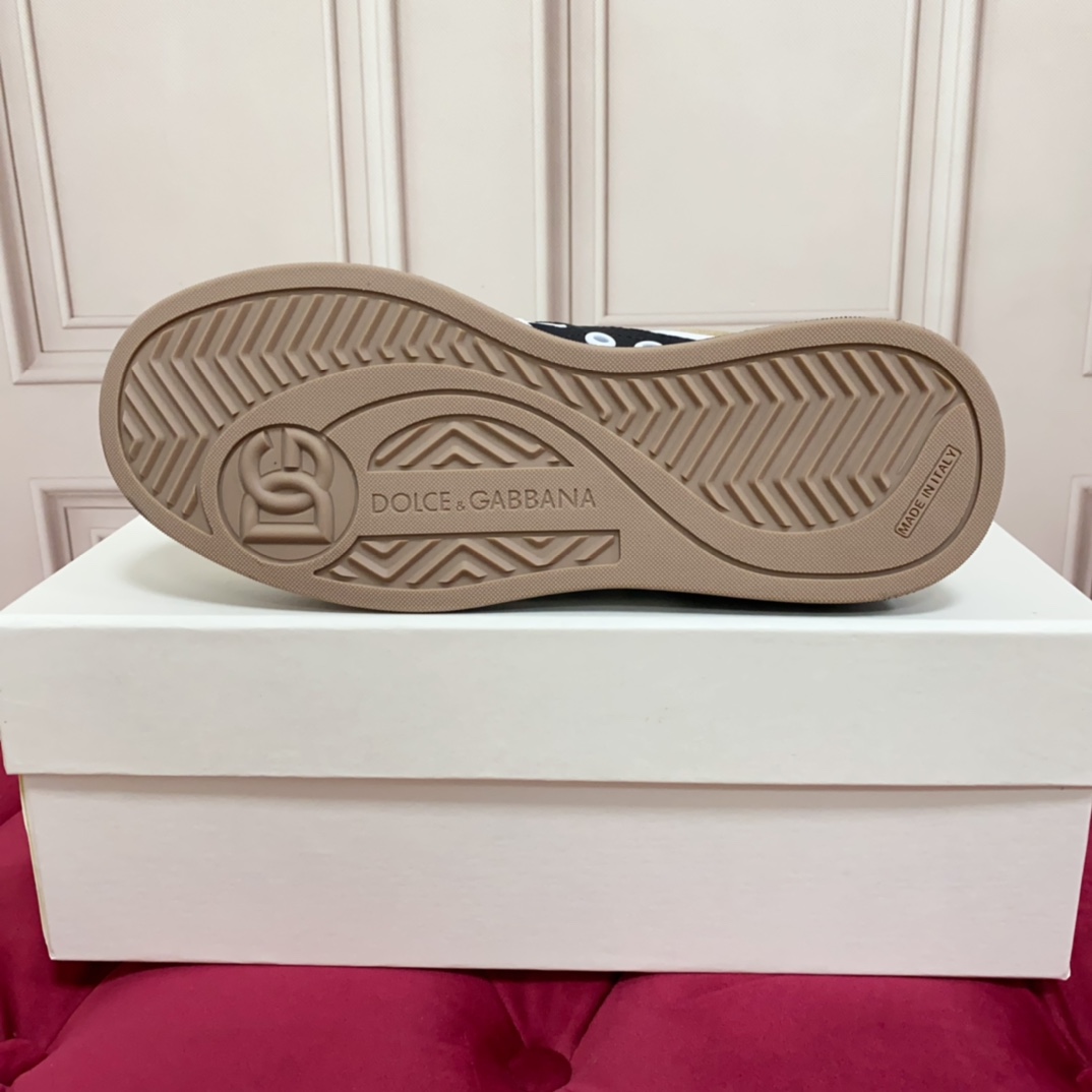 Dolce & Gabbana Mixed-material New Roma Sneakers - PerfectKickZ