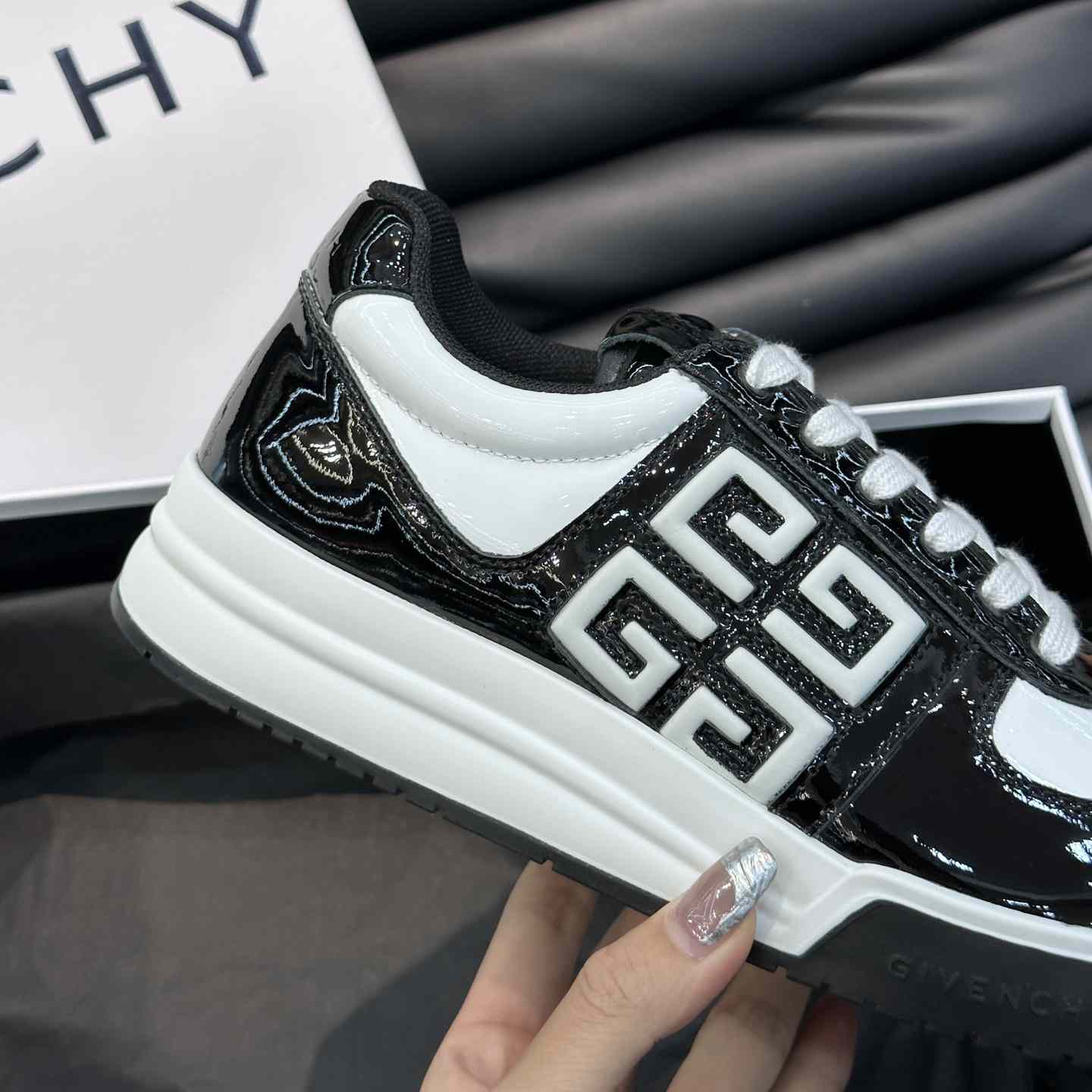 Givenchy G4 Sneakers In Patent Leather - PerfectKickZ