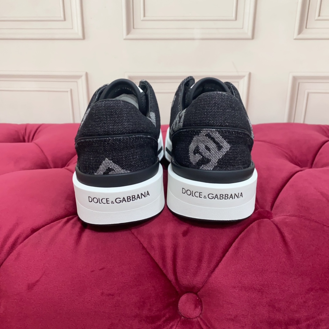 Dolce & Gabbana New Roma Sneakers With Denim Logo - PerfectKickZ