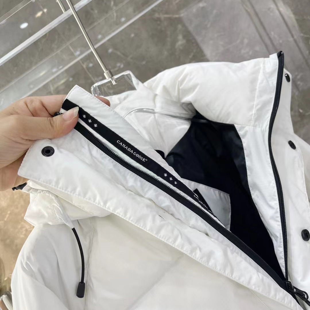 Canada Goose Parkas Approach Jacket - PerfectKickZ