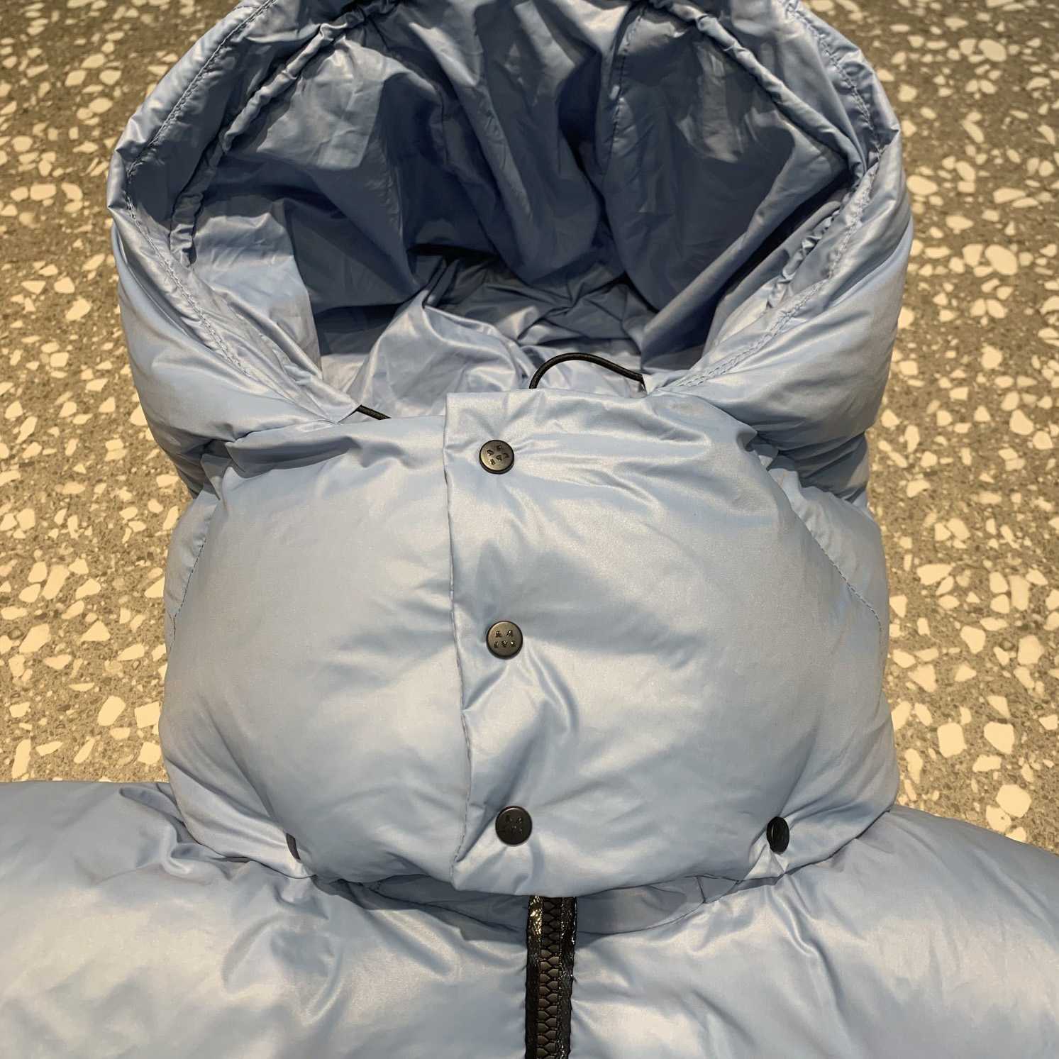 Moncler Yonne Short Down Jacket - 