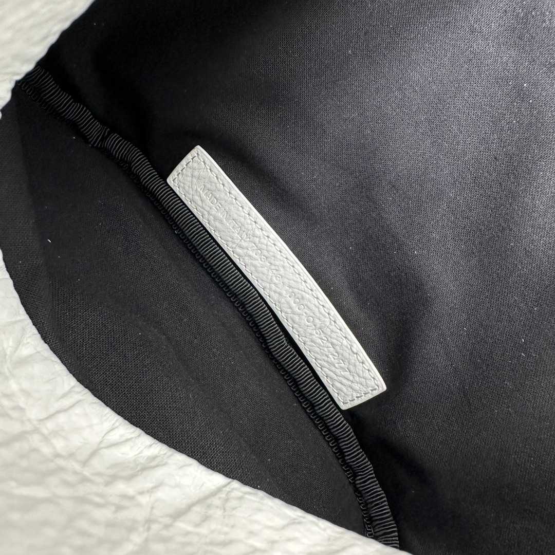 Balenciaga Superbusy Beltpack In White - PerfectKickZ