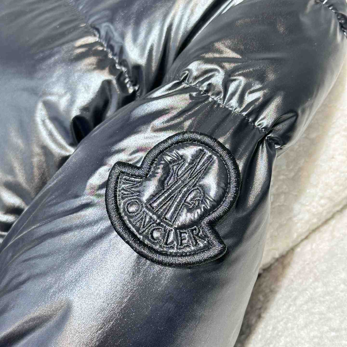 Moncler Meuse Short Down Jacket - PerfectKickZ