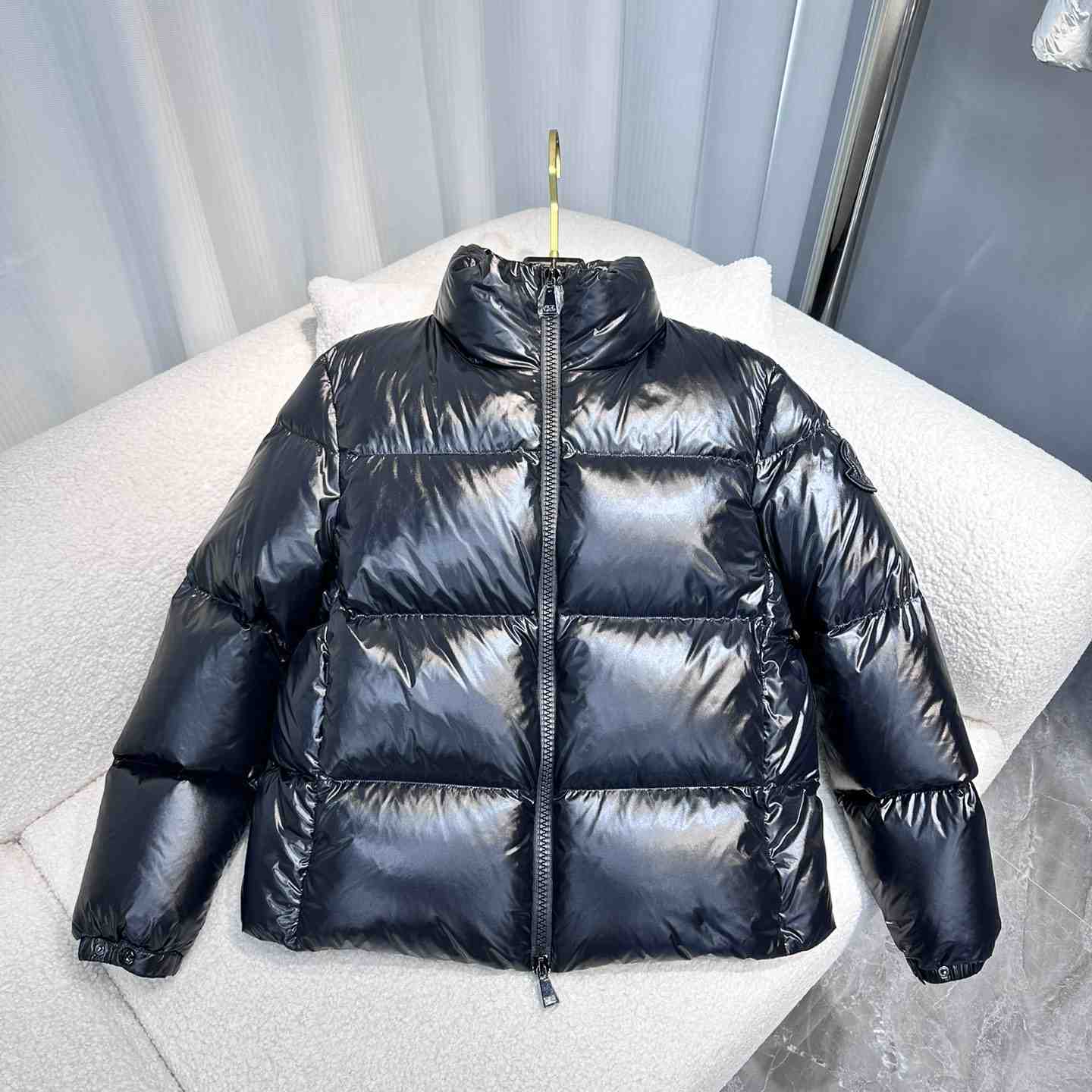 Moncler Meuse Short Down Jacket - PerfectKickZ
