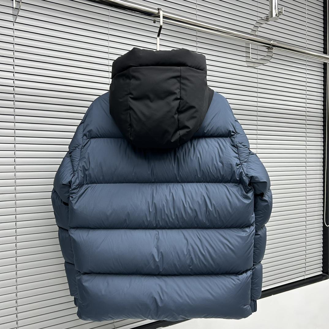 Moncler Maderia Logo-embossed Padded Jacket - PerfectKickZ