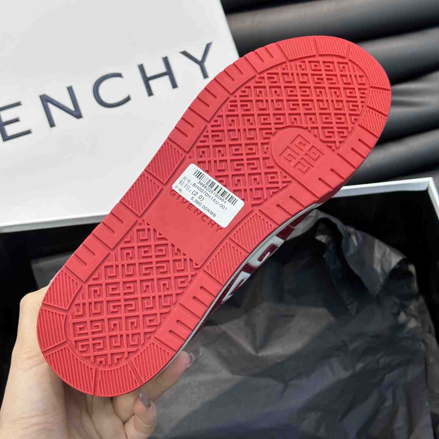 Givenchy G4 Sneakers In Patent Leather - PerfectKickZ