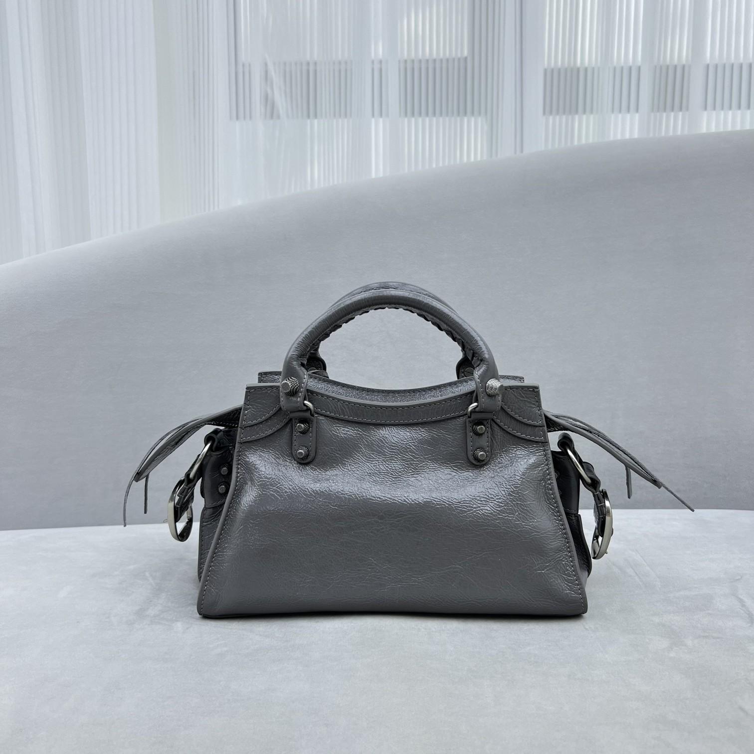Balenciaga Neo Cagole Xs Shoulder Bag (26x13x18cm) - PerfectKickZ
