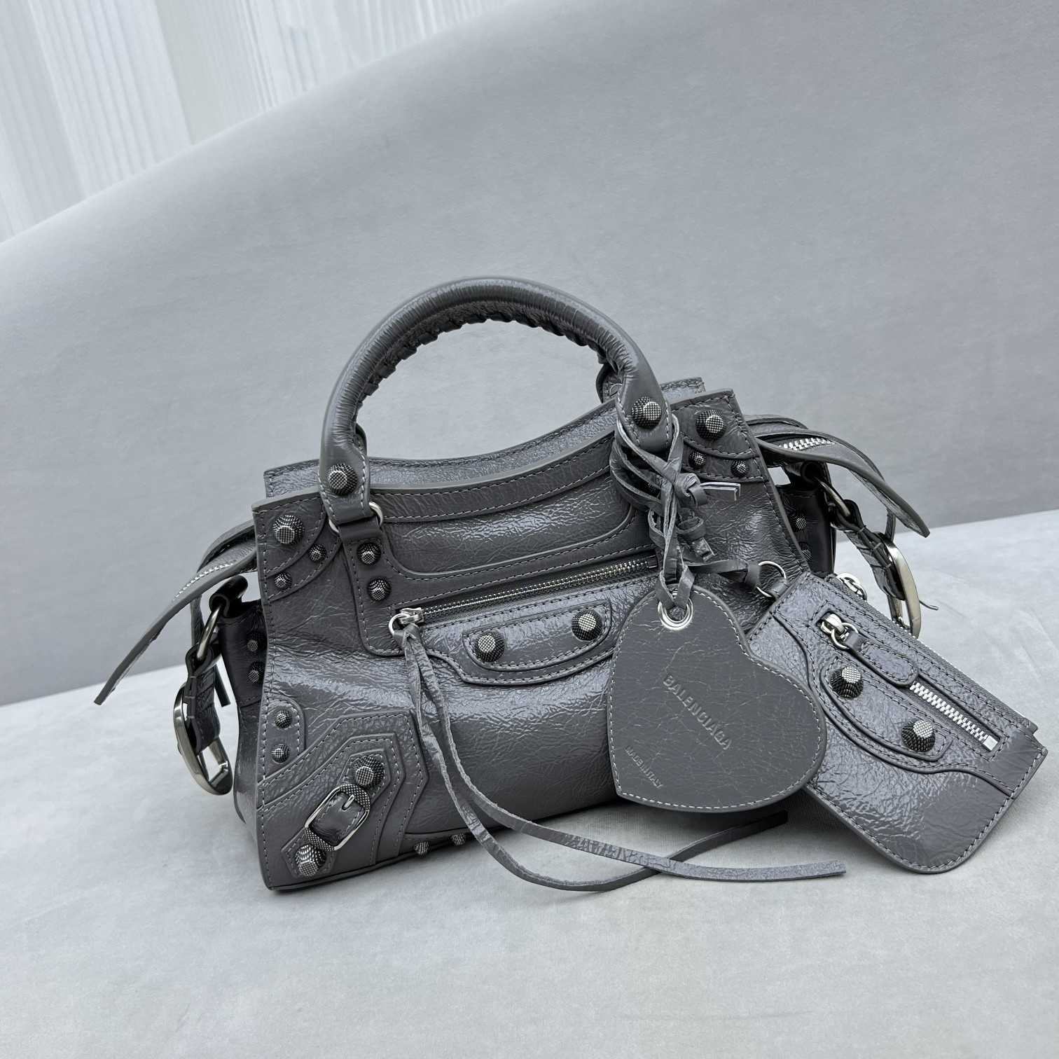 Balenciaga Neo Cagole Xs Shoulder Bag (26x13x18cm) - PerfectKickZ