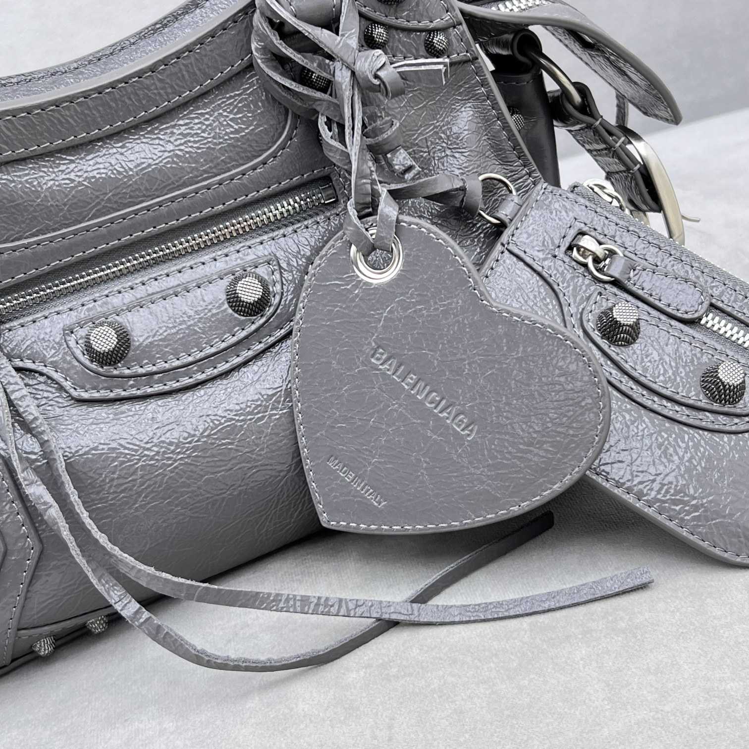 Balenciaga Neo Cagole Xs Shoulder Bag (26x13x18cm) - PerfectKickZ