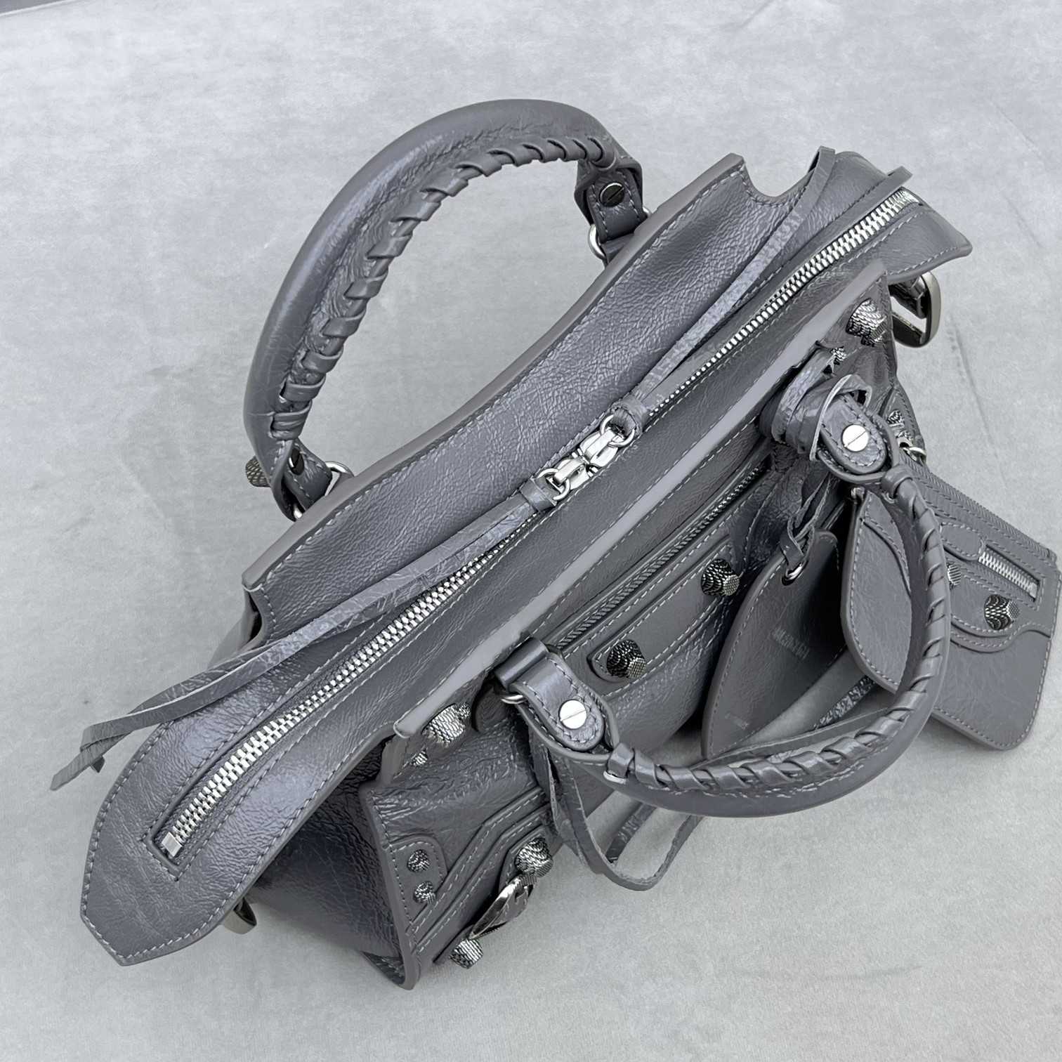 Balenciaga Neo Cagole Xs Shoulder Bag (26x13x18cm) - PerfectKickZ