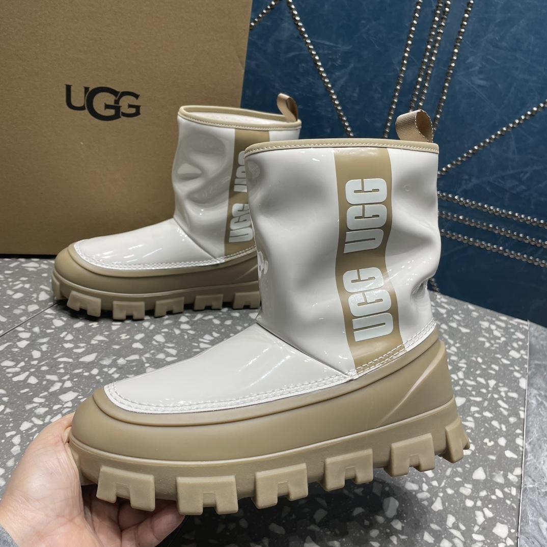 Ugg Classic Brellah Logo-print Boots - PerfectKickZ