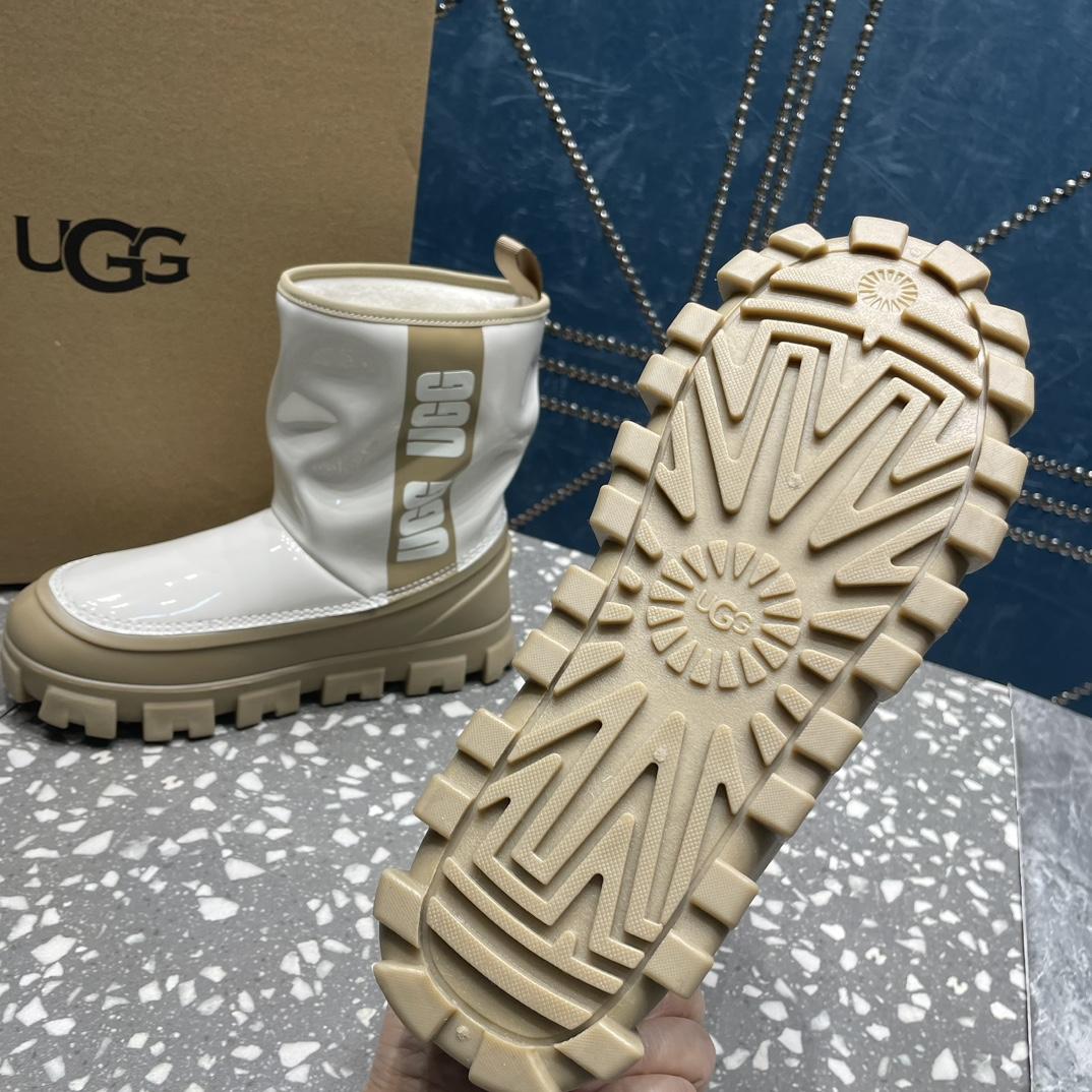 Ugg Classic Brellah Logo-print Boots - PerfectKickZ